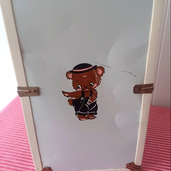 Vintage Doll Traincase - Picture 3 of 13